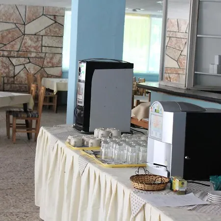 Diana Hotel Отель