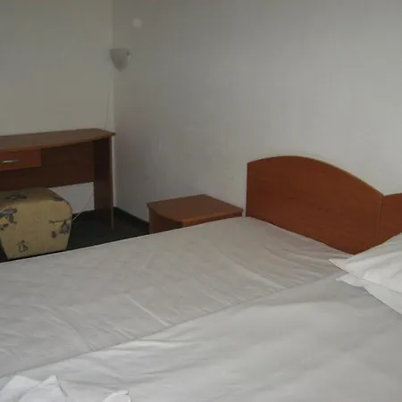 Diana Hotel 호텔 2*