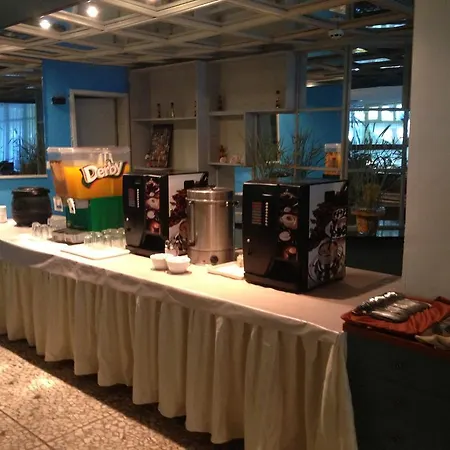 Diana Hotel 골든샌드