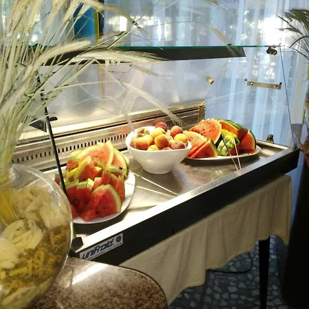 Отель Diana Hotel 2*